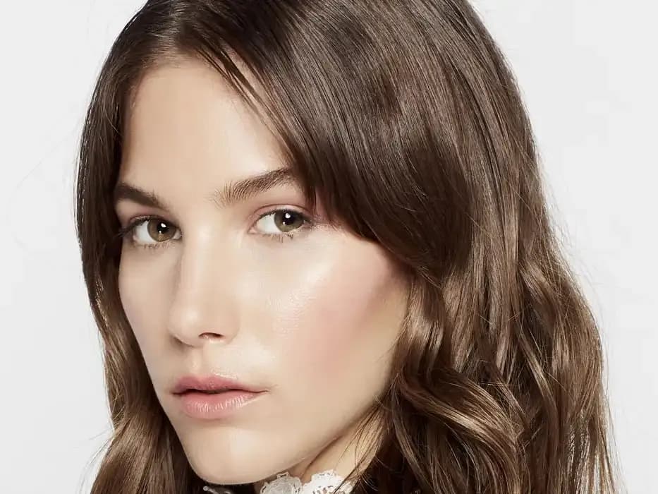 High-End Glamour Retouch Professional photo retouching service